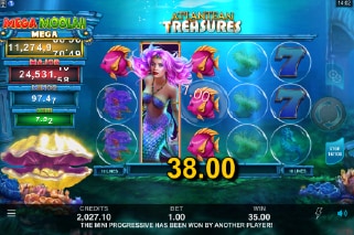 Atlantean Treasures Slot With Expanding Wilds