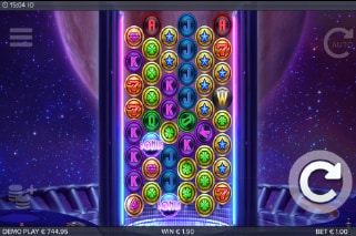 IO Slot With Expanding Reels