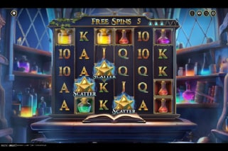 Magic Lab Slot Scatters